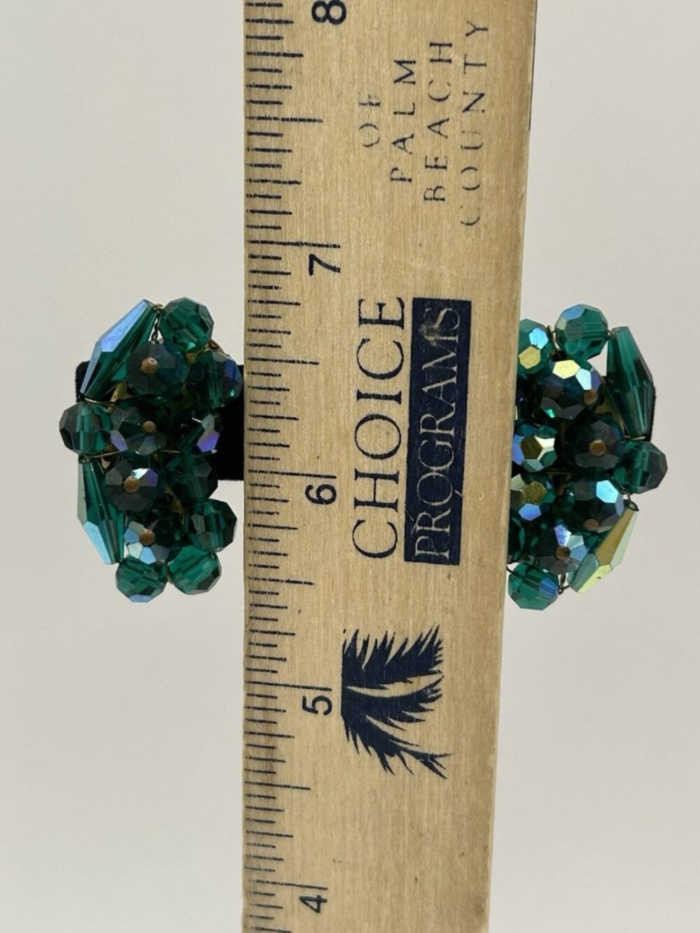 Vintage Emerald Green AB Bead Cluster Clip On Earrings Statement MCM Retro Shine - Picture 3 of 9